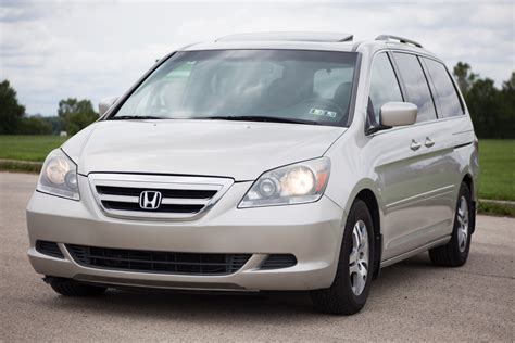 Location: Clarksville, IN (5 miles from Louisville, KY) Mileage: 148,349 miles MPG: 19 city / 27 hwy Color: Silver Body Style: Minivan Engine: 6 Cyl 3. . Used honda odyssey for sale by owner